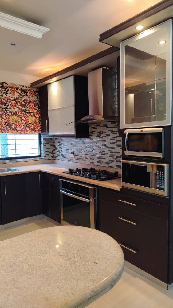 Golden Star Vende Hermoso Townhouse en San Diego , Res. Terranostra GSTh-003 at 3.07.32 PM